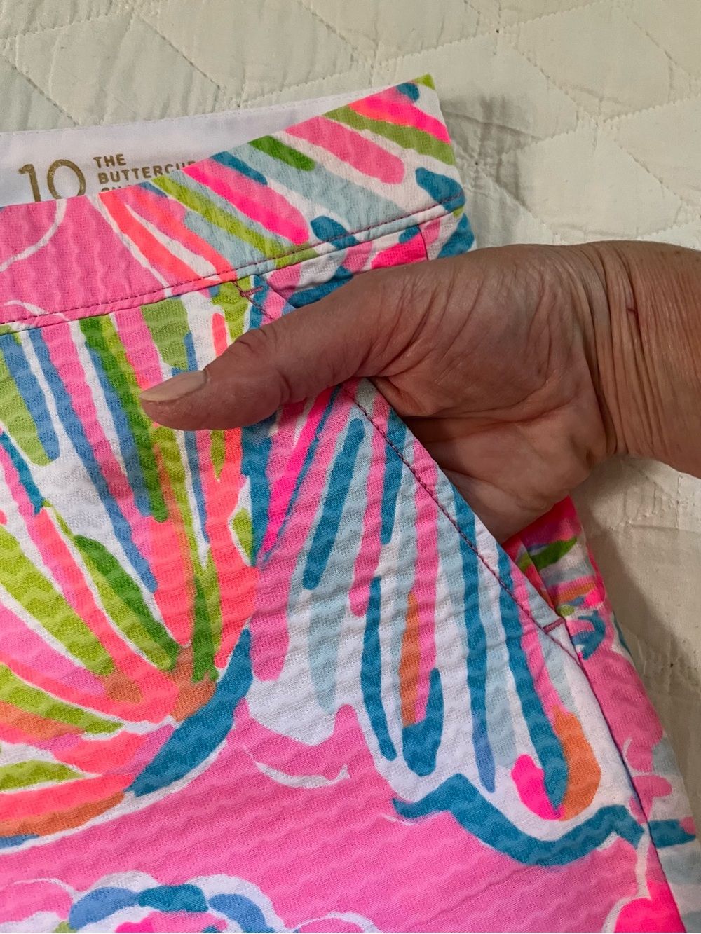 Lilly Pulitzer Pink Tropical Scallop Hem Women's Shorts - Picture 4 of 11